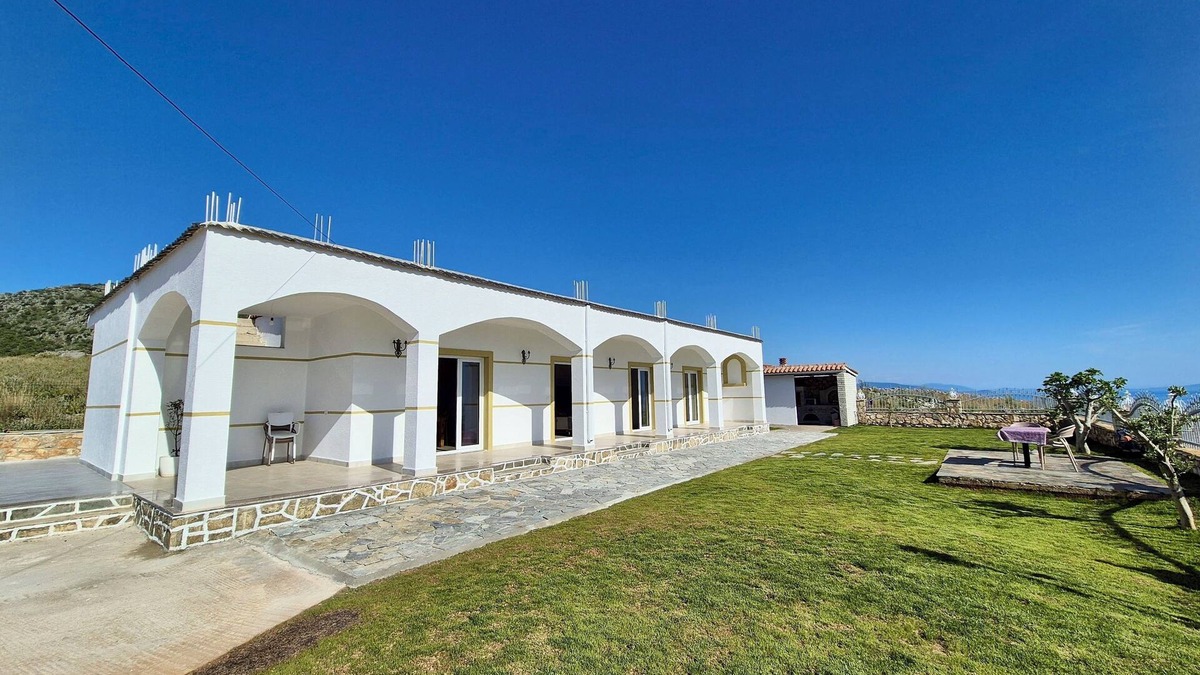 Jala Villa | Experience Coastal Luxury – Spacious Villa with Sea Views