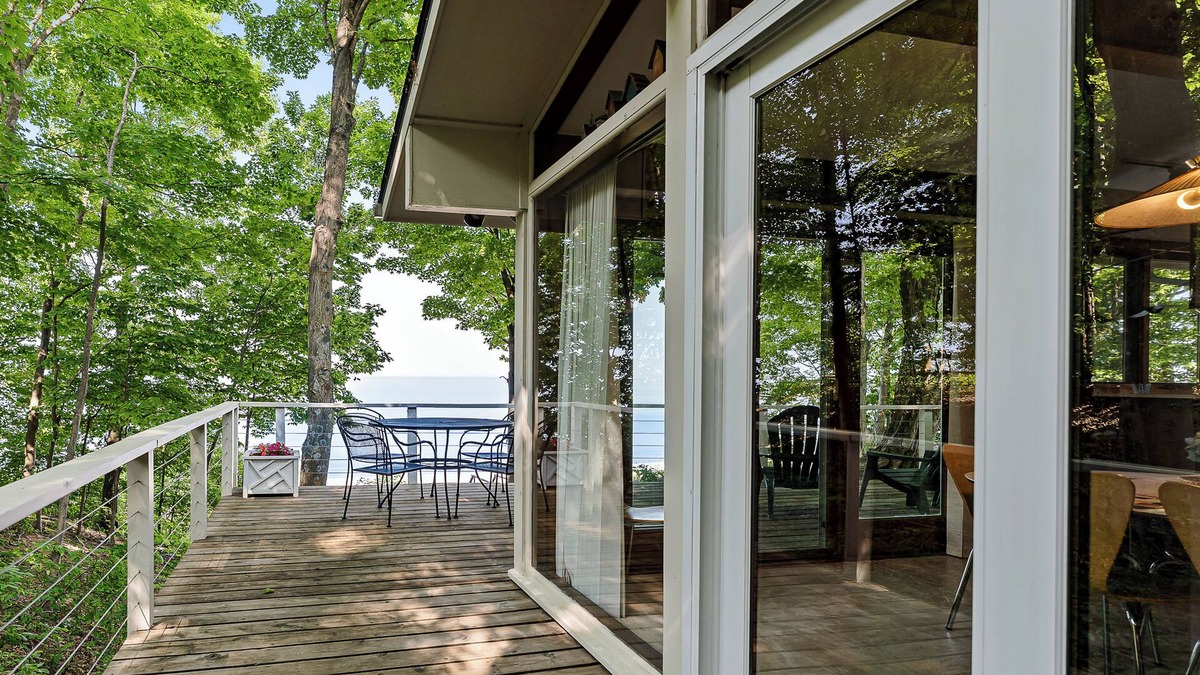 Port Sheldon House | Experience comfort at Graceland, a charming 3-bedroom house