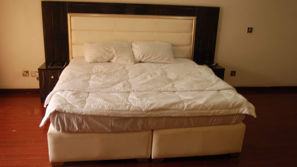 Abuja Hotel | Experience Comfort @ Kings Court Hotel,Abuja Good location,good staff,good rooms