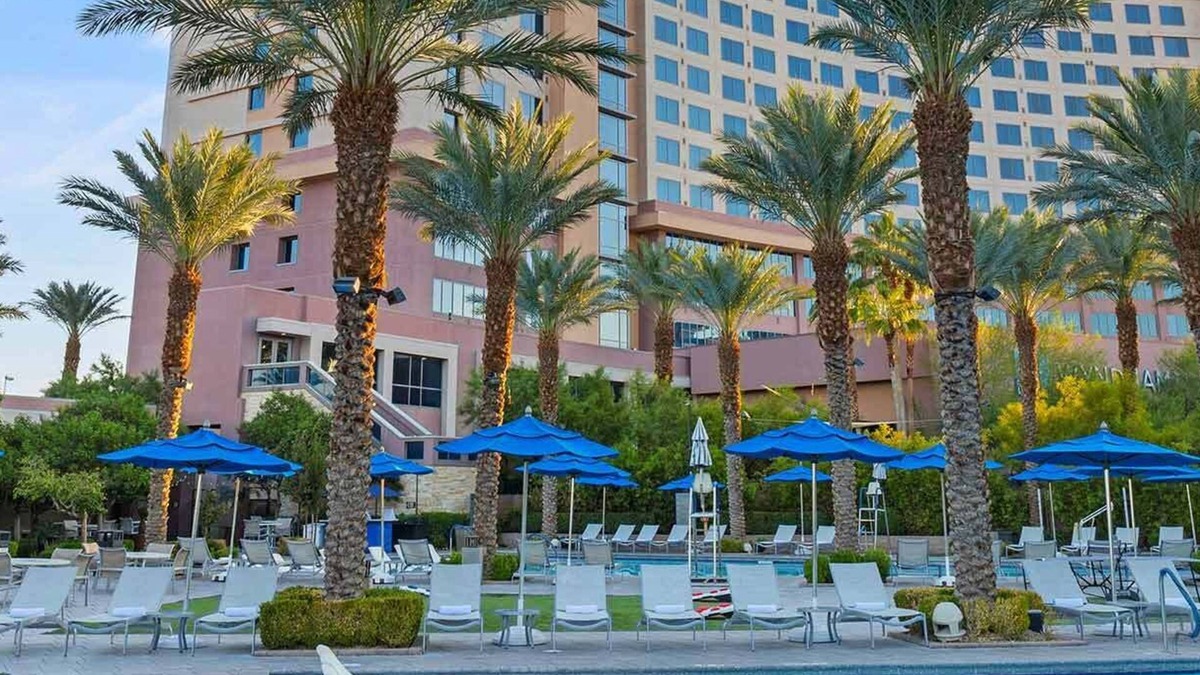 Las Vegas Apartment | Experience Desert Oasis at Wyndham Desert Blue – Book Now on VRBO!