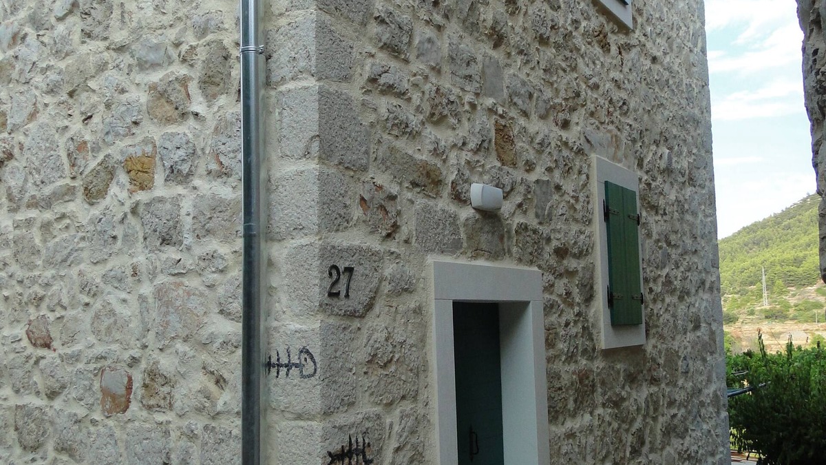 Pitve Apartment | Experience Fairytale Moments in a Beautiful old Village at Island of Hvar