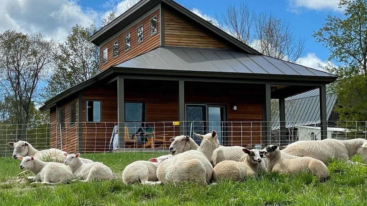 Hartland Four Corners House | Experience life on a Vermont Farm in a Beautiful Modern Cabin - Stunning Views!