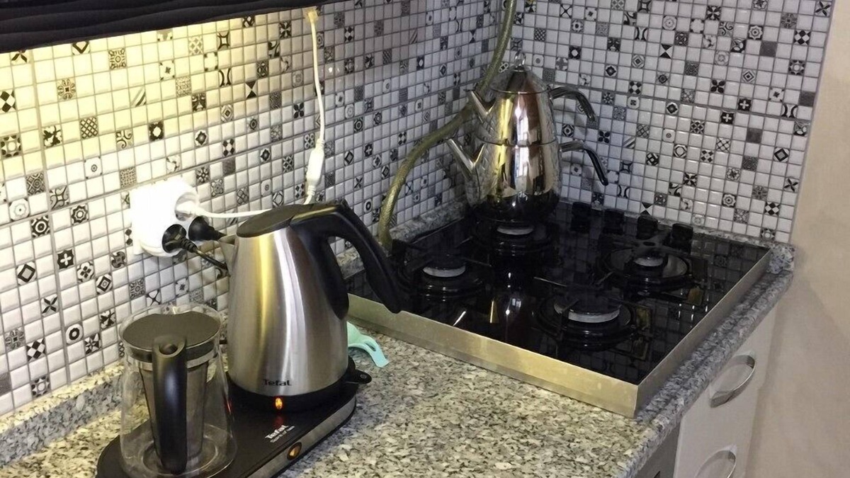 Cekmekoy House | Experience like local: perfect location, warm flat