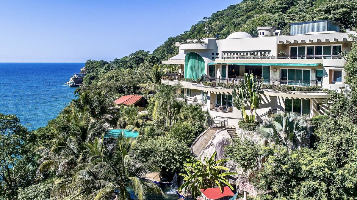 Boca de Tomatlan Villa | Experience Luxury Living at Our Ocean Front Villa in Puerto Vallartan