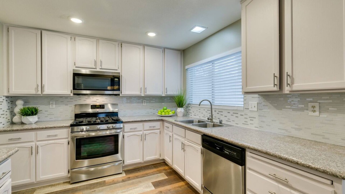 Green Valley North House | Experience luxury in Green Valley, just a hop away from Tropicana