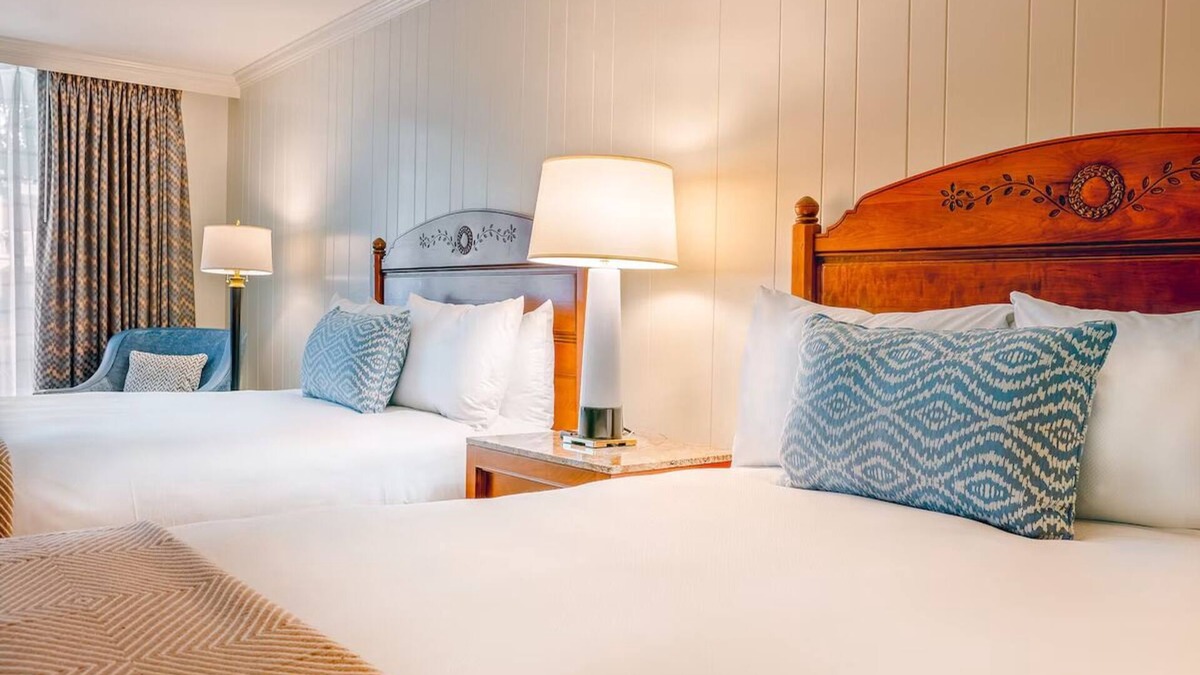 Downtown Salt Lake City Hotel | Experience Modern Comfort: Room w/Cozy Beds & Pool Access
