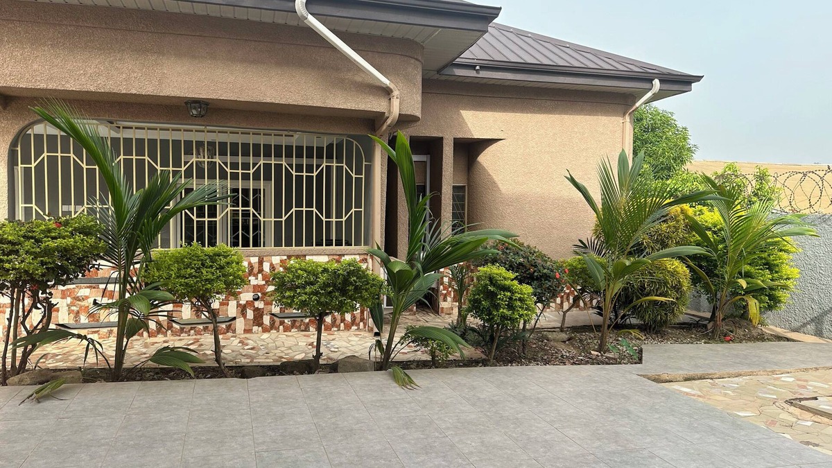 Kumasi House | Experience modern tranquility at Smart Oasis: Serenity in Ghana!