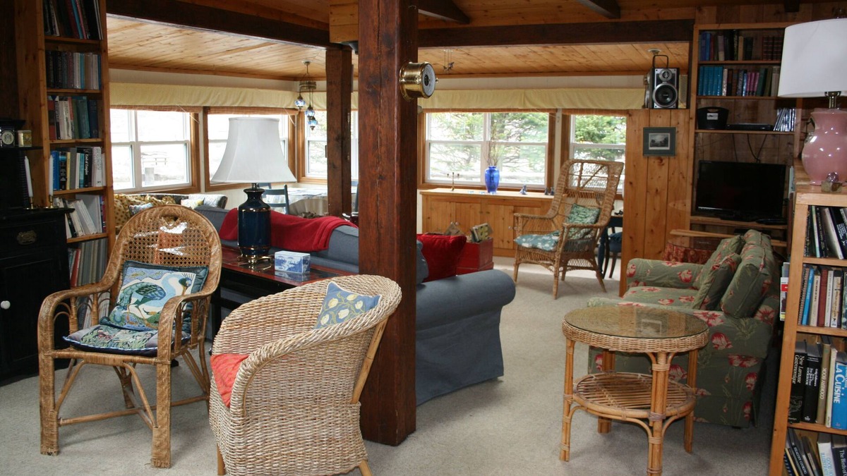 New Bonaventure Cottage | Experience Peace And Tranquility At Charming Cottage In Small Fishing Community.