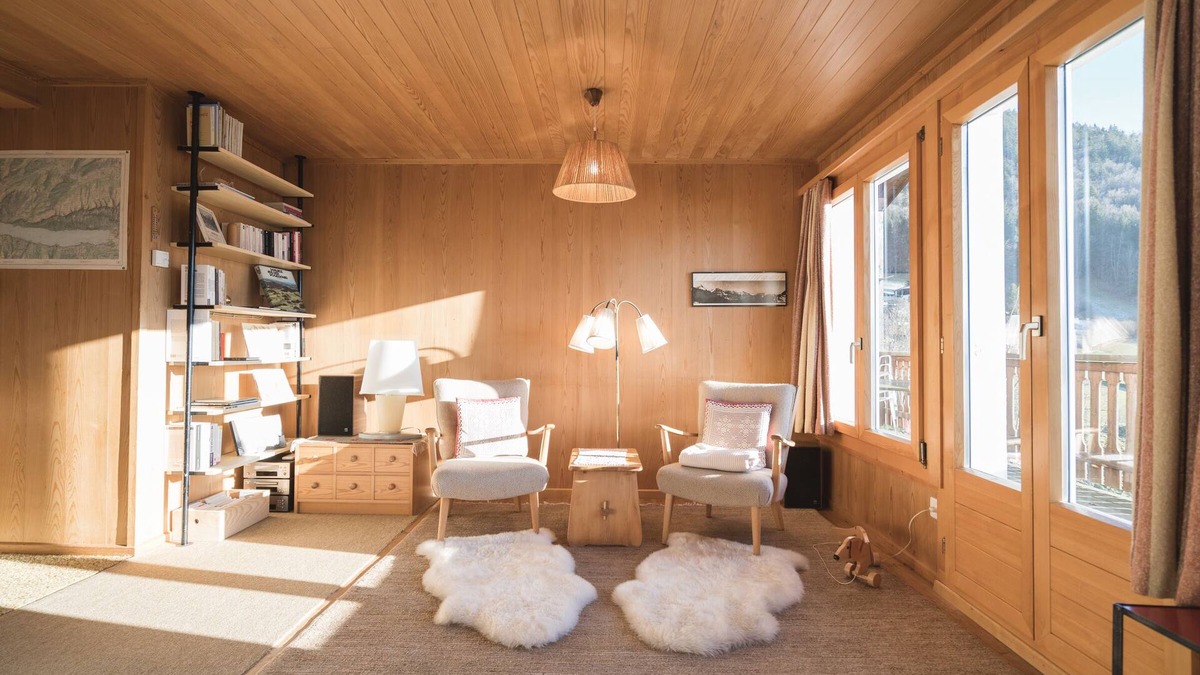 Amden House | "Experience Serenity and Adventure in Our Charming Chalet Engihalde!"
