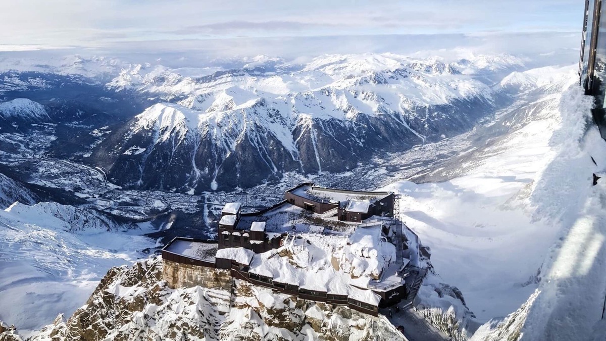 Le Lavancher Ski Chalet | Experience Sheer Luxury IN Chamonix With AN Octagonal Pool
