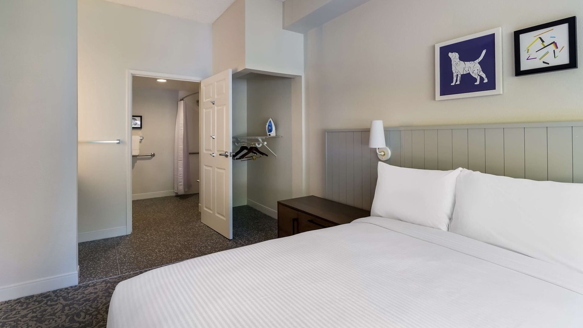 Acres Green Hotel | Experience the Best! With Free Breakfast, Outdoor Pool, Pets Allowed!