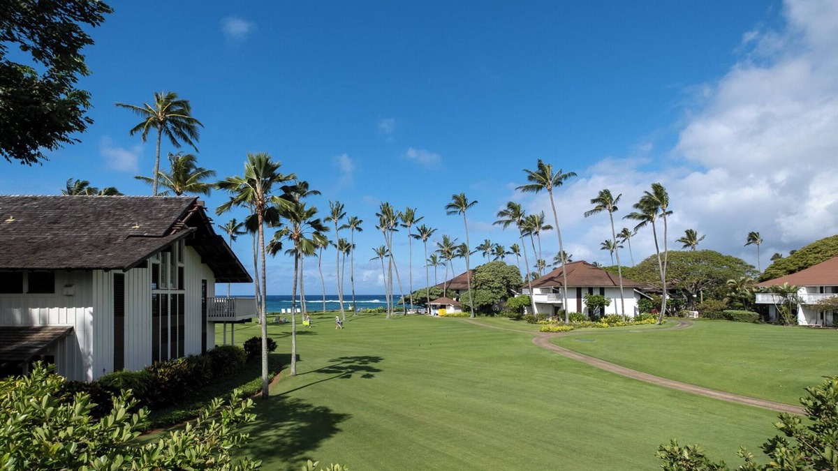 Poipu Condo | Experience the magic of Kauai Sunsets in Unit # 27 at Kiahuna!