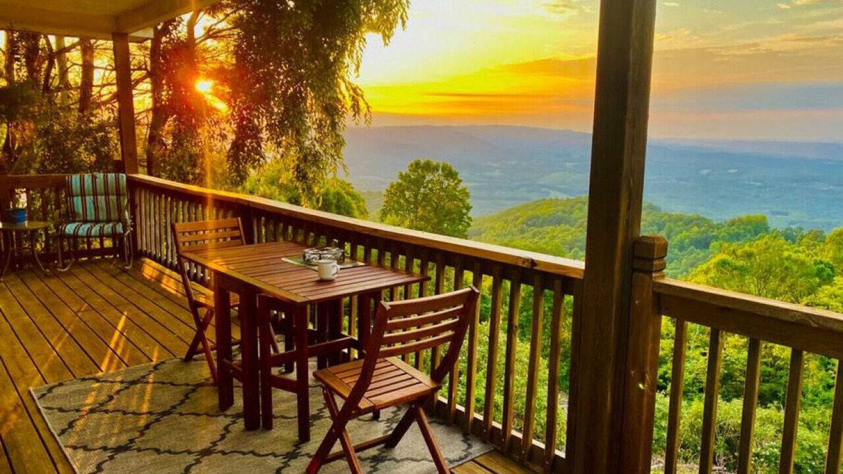 Fancy Gap Cabin | Experience the Magnificent Views @ Cloud 9
