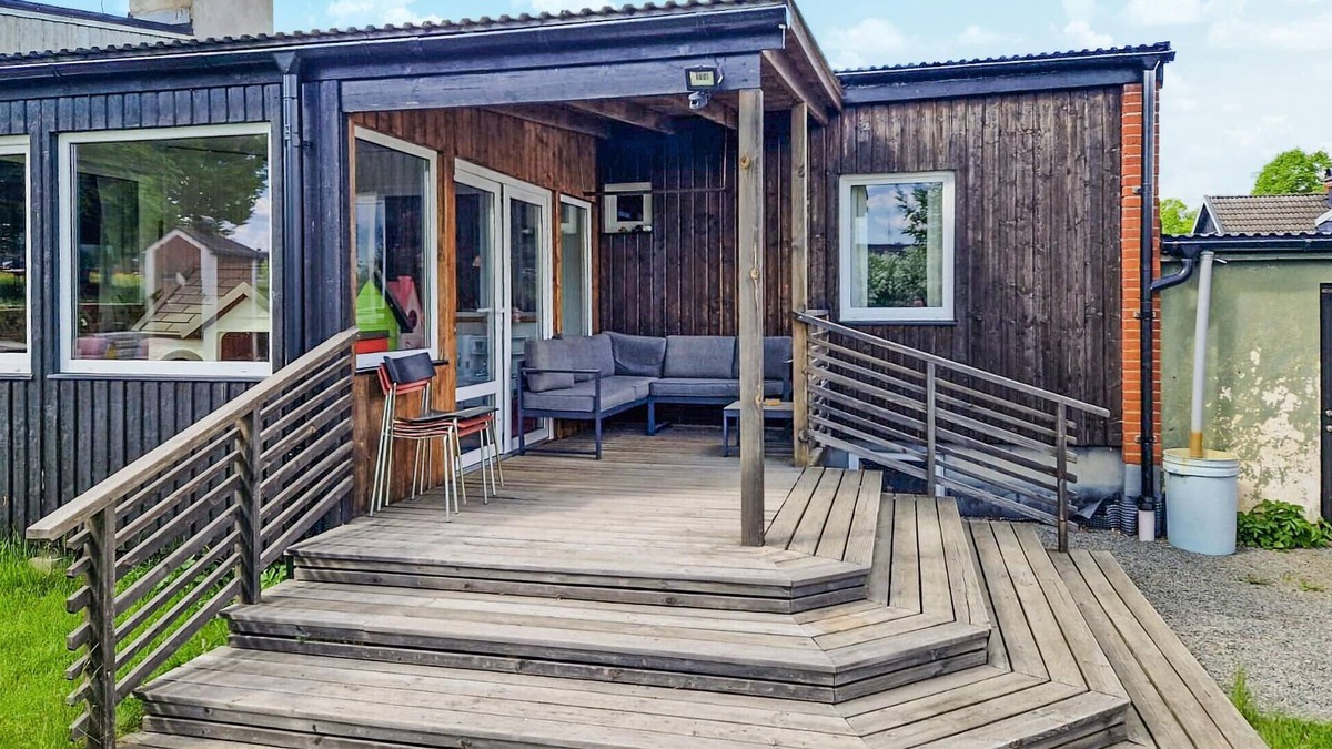 Lammhult House | Experience the peace and nature in this cosy holiday home.