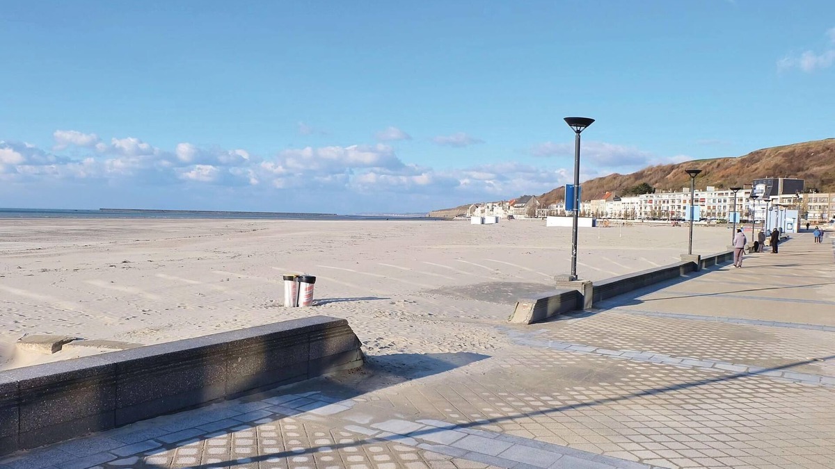 Wirwignes Apartment | Experience this inviting holiday apartment near the northern French coast.