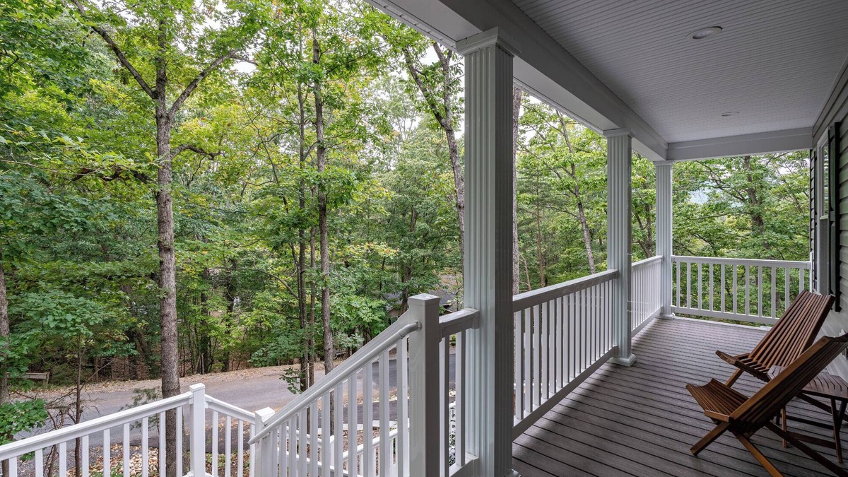 Massanutten House | Experience Tranquil Luxury in Our Brand-New, Spacious Retreat