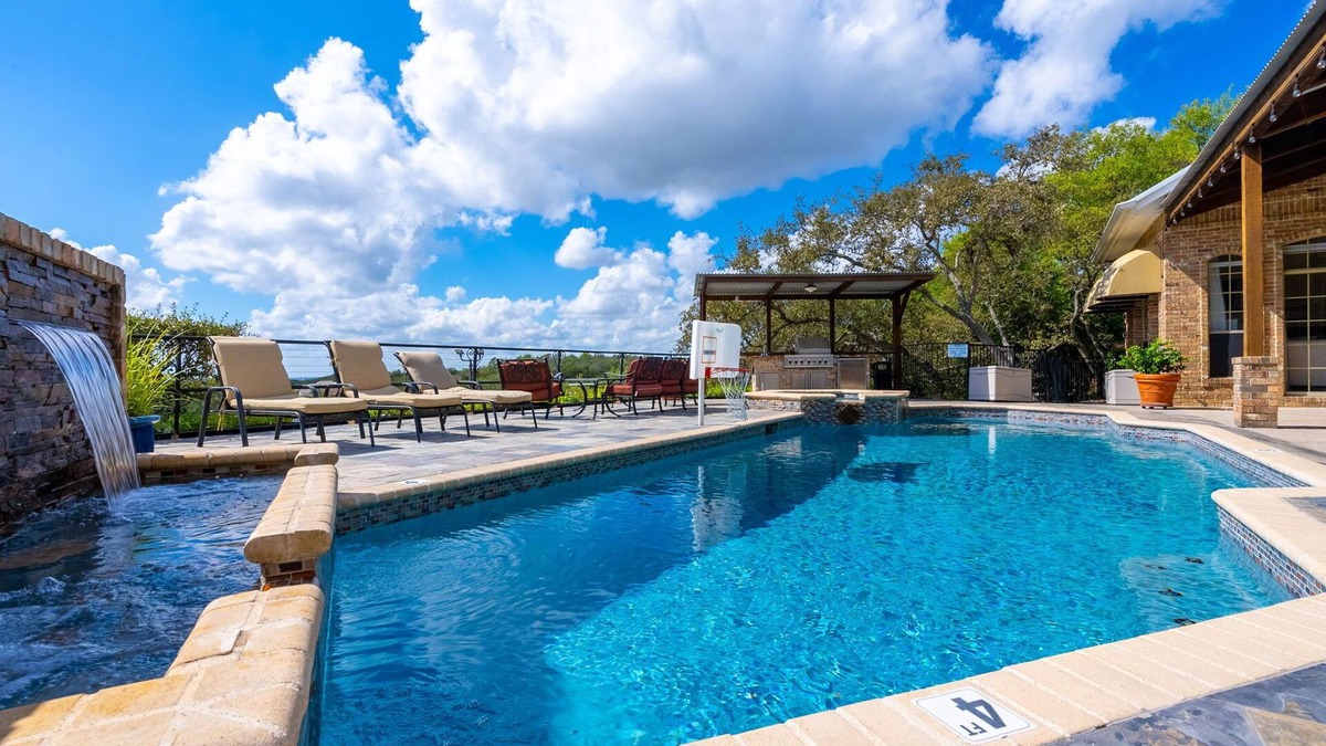 Helotes House | Experience Vista Grande: 4600 sq. ft. of Luxury, Private Pool, and City Views