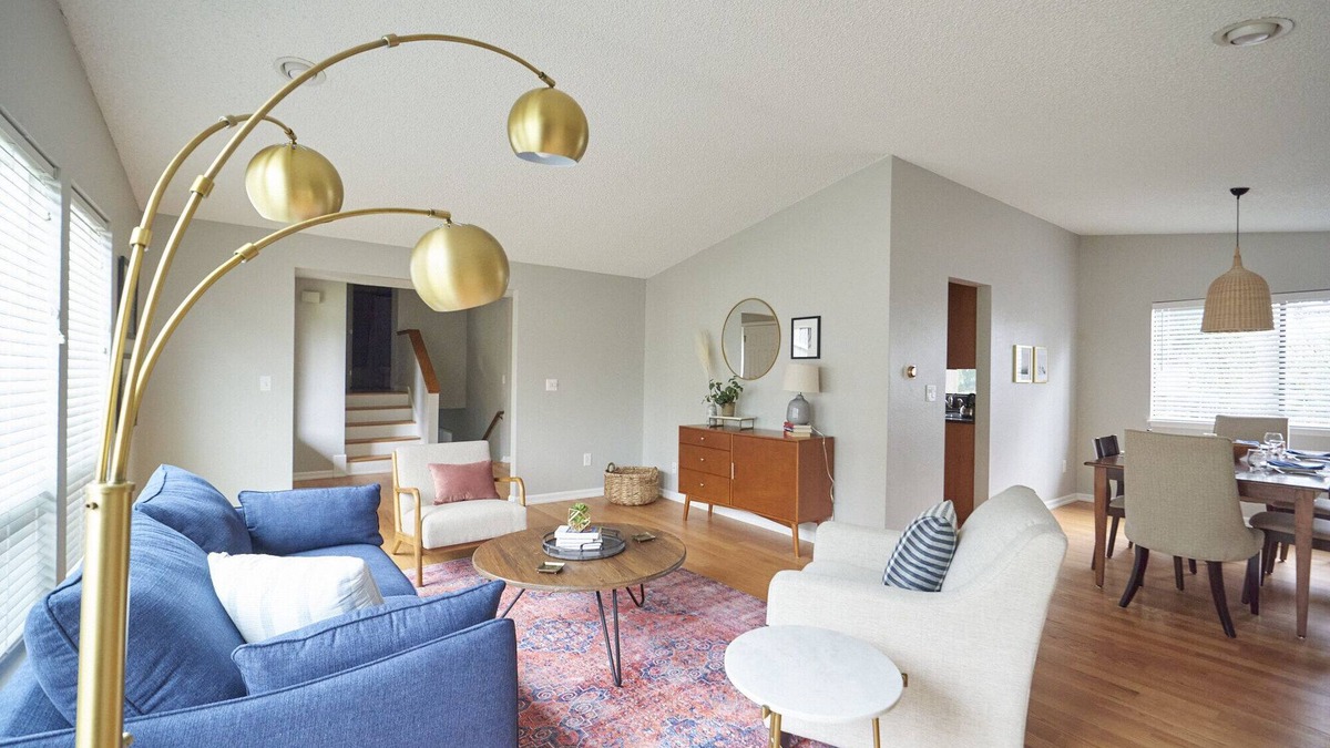 Bothell House | Experience Woodinville Wine Country/Downtown Bothell