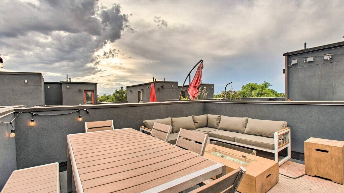 Baker House | Explore CO - Central/Rooftop Terrace & Fire Pit
