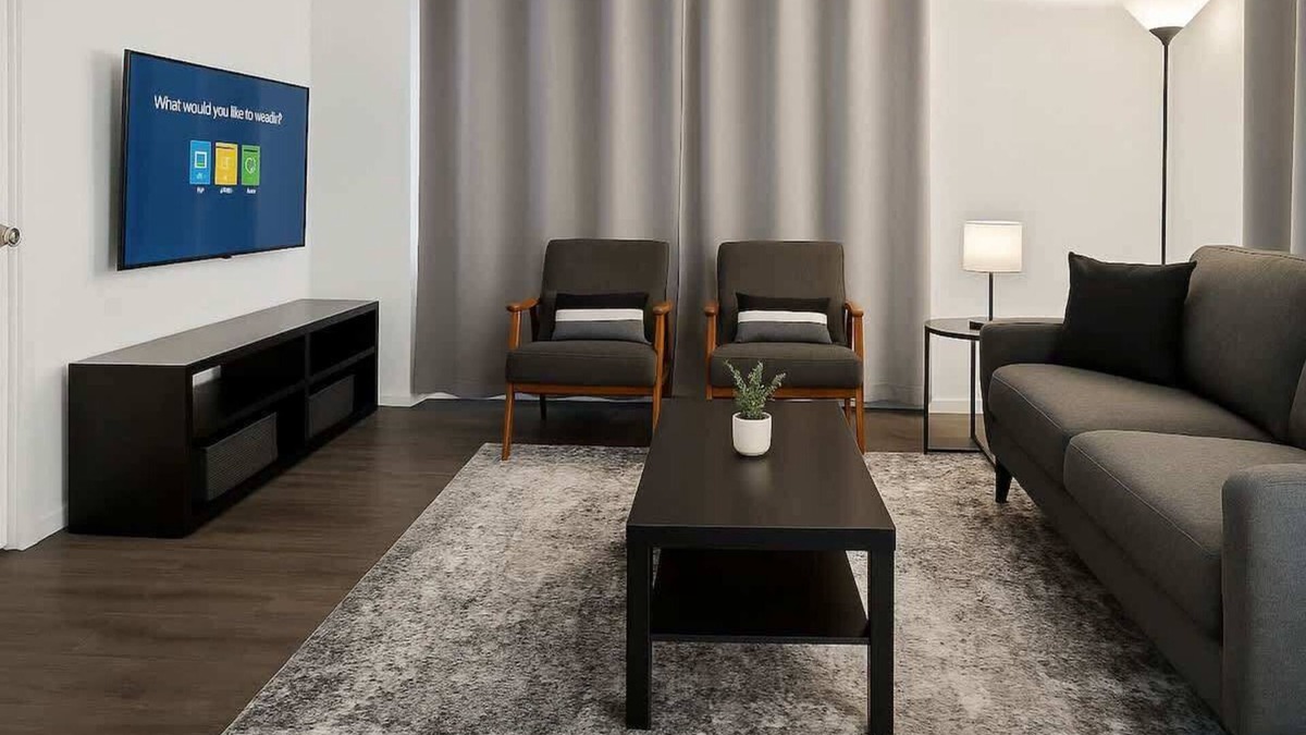 Hyde Park Apartment | Explore Hyde Park: 2BR Apt on Blackstone Ave