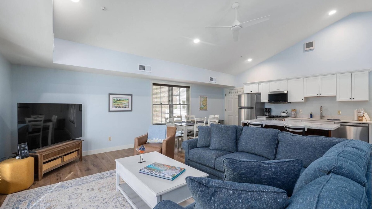 Petoskey Condo | Explore, Relax, Repeat — Cozy Condo Between Petoskey & Harbor Springs