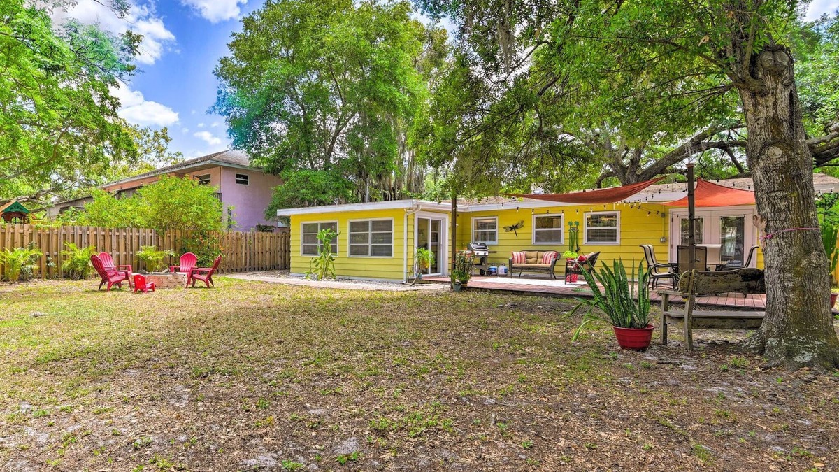 Alta Vista House | Explore Sarasota and nearby Lido and Siesta Key beaches, St Armands Circle.