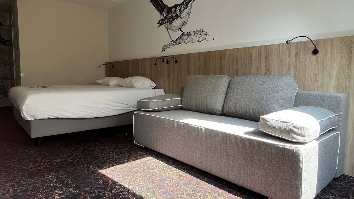 Bruggenmors Hotel | Explore The Best Of Enschede — Museums, Trails, And Free Parking Nearby
