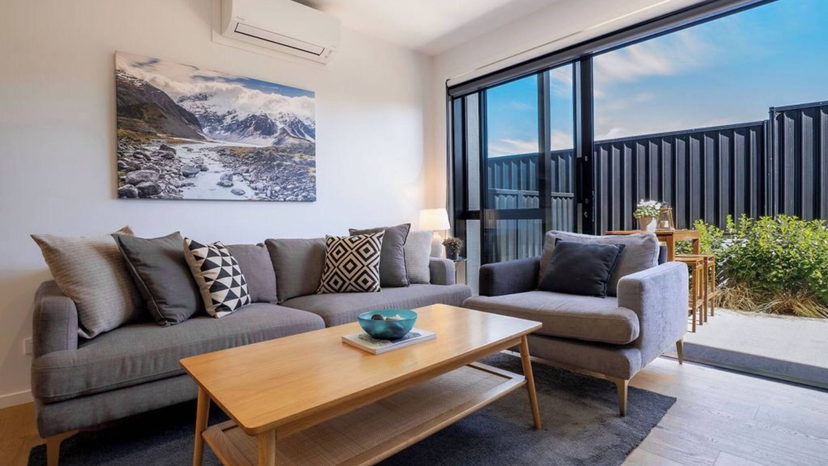 Albert Town House | Explore Wanaka - New & Stylish