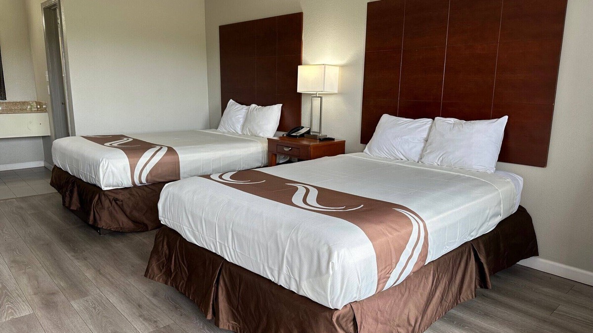New Albany Hotel | Express Inn