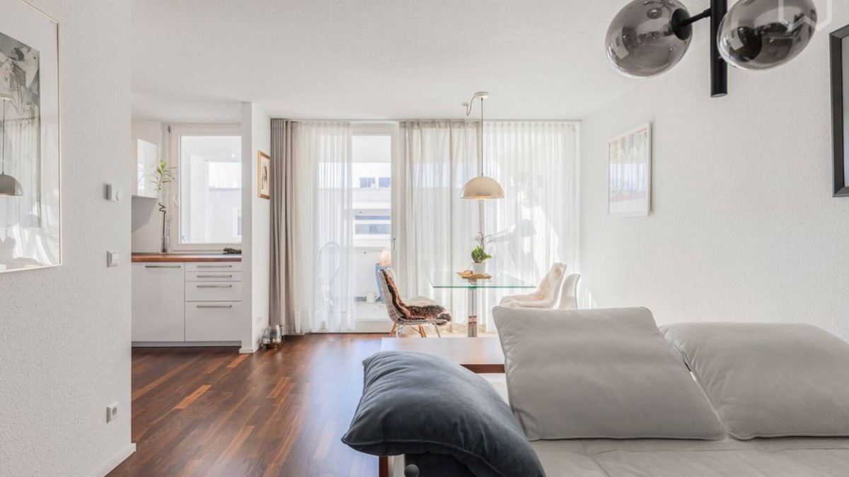 Boeblingen Apartment | EXQUIS 2BR Luxury Apt. ROLF BENZ I Parking I Balcony I Office I Centre I Family