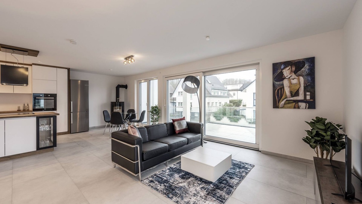 Boeblingen Apartment | EXQUIS Luxus Apart. "USM" I Fire Place I Office I Parking I Terasse I Netflix