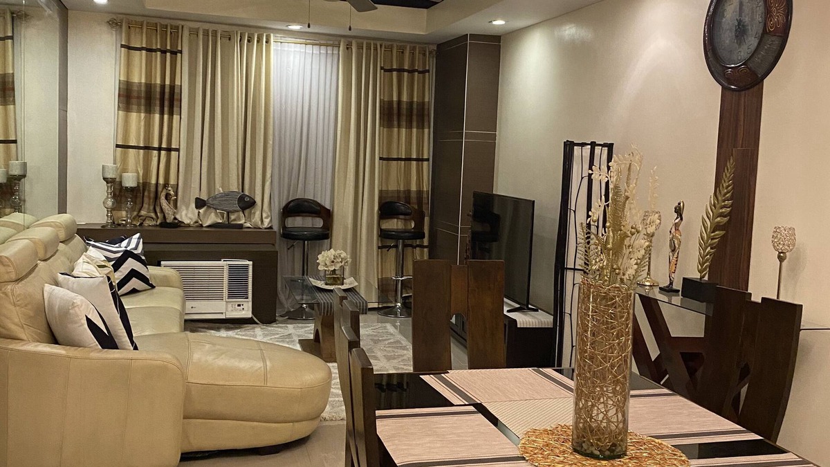 Bagumbayan Condo | Exquisite 2 bedroom Suite At Eastwood City!