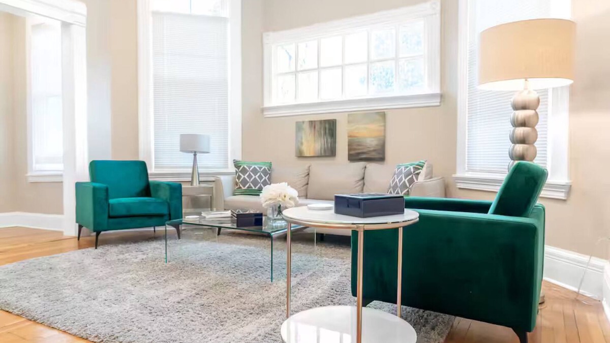 Walnut Hills Apartment | Exquisite 3 Bdrm 2 Bath with Study near Eden Park