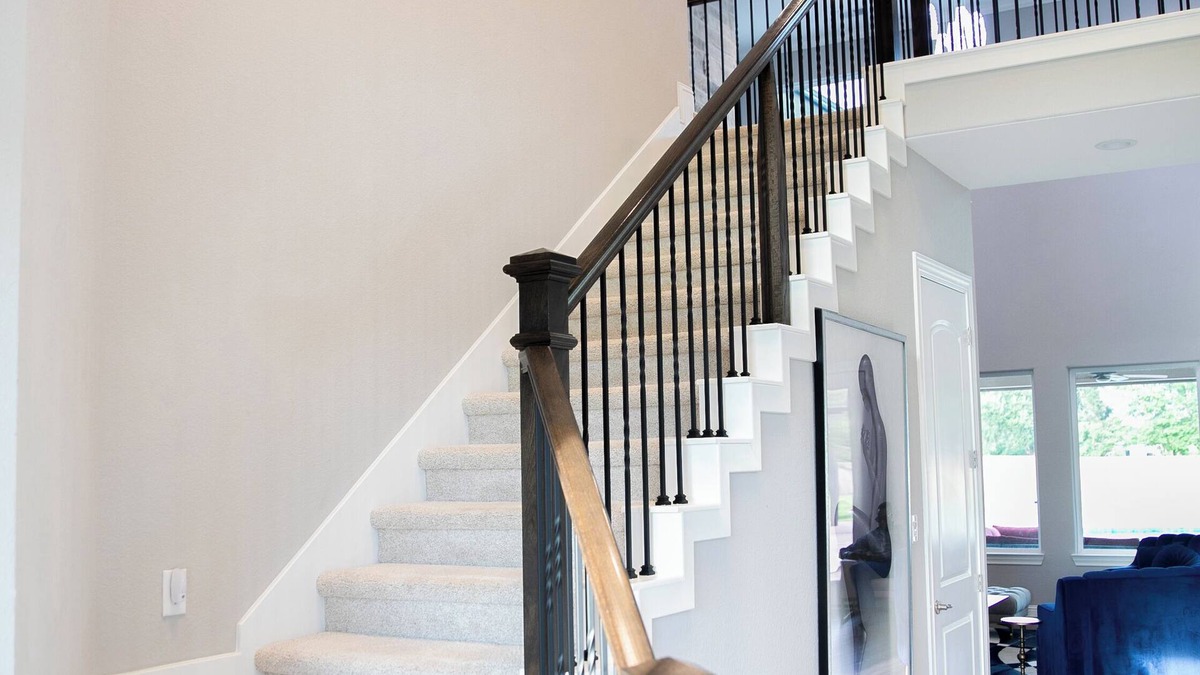 Prairie View House | Exquisite 7-bedroom chateau with EVERYTHING you need for a luxury getaway
