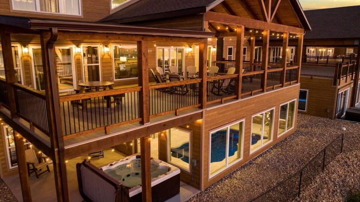 Kimberling City Cabin | Exquisite 8-Bedroom Retreat: Private Pool, Hot Tub