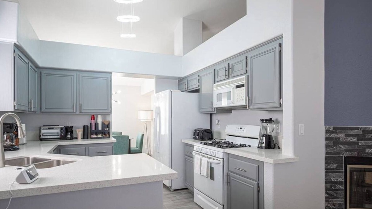 Green Valley North Villa | Exquisite and Close to everything you need!