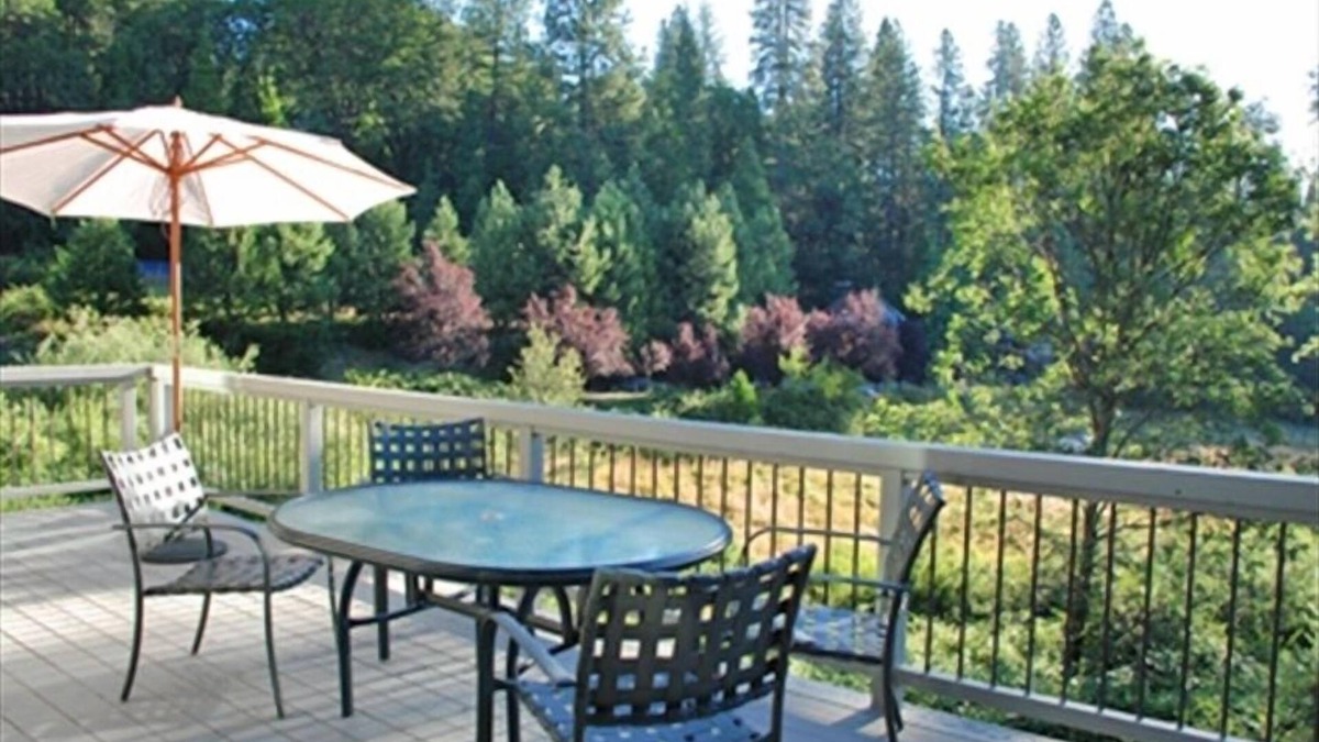 Nevada City House | Exquisite Architectural Home in Rural Setting, Walking Distance to town