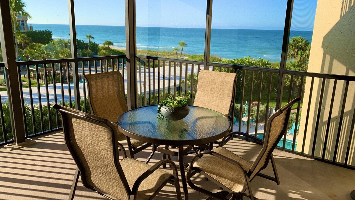 Longboat Key Condo | Exquisite Beachfront Condo with both Sunrise & Sunset Views