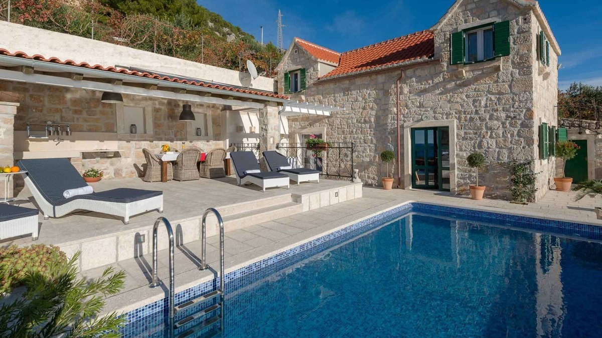 Murvica Villa | Exquisite Brac Villa | 3 Bedrooms | Villa Belle Murvica | Overlooking the.