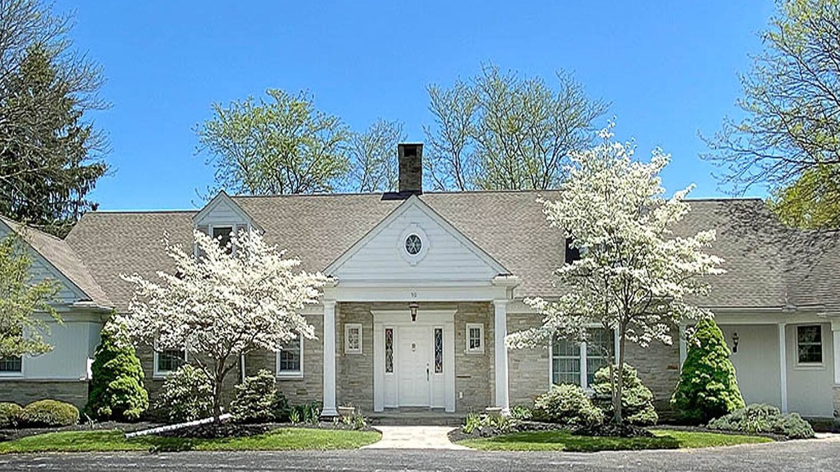 Gettysburg House | Exquisite, first floor stone ranch Gettysburg large kitchen/living area - quiet