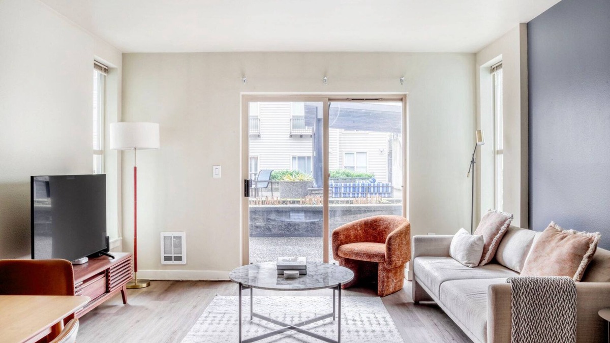 Yesler Terrace Apartment | Exquisite First Hill 1BR w/Gym, BBQ, Club & Rooftop, by Blueground