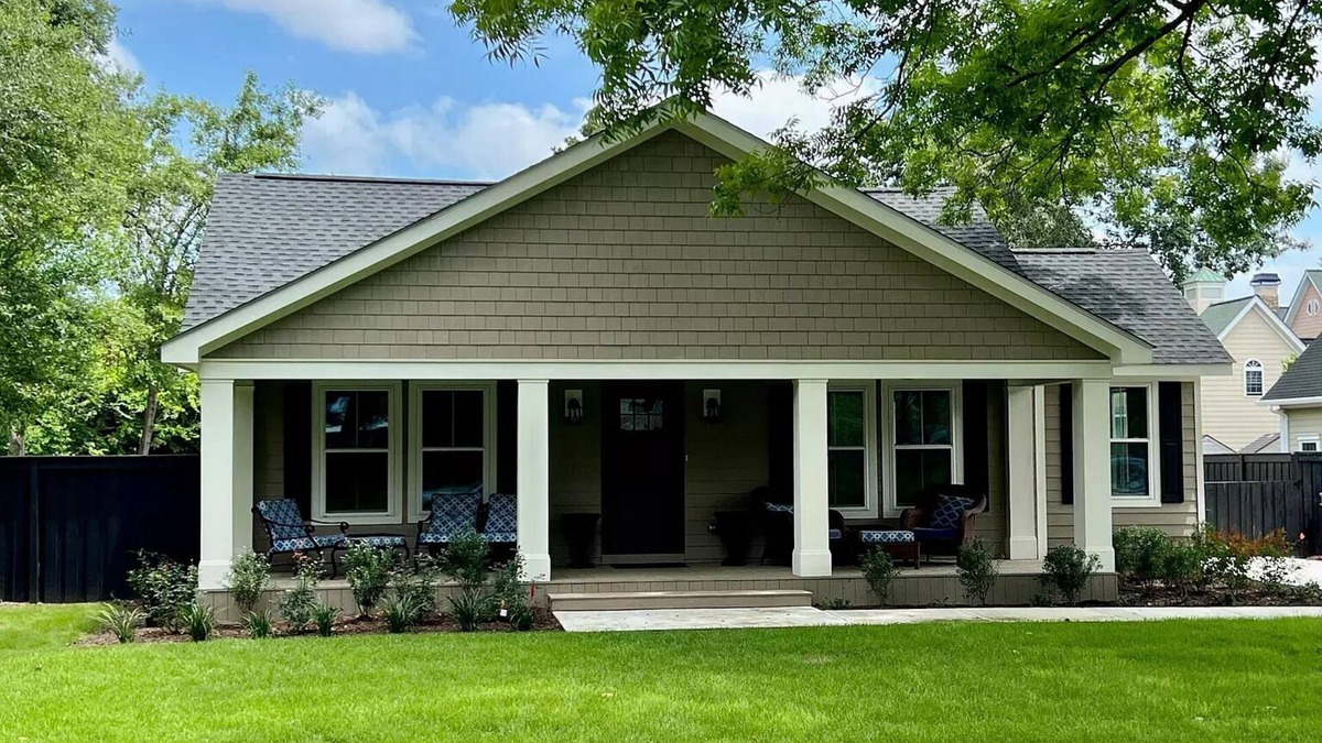 Aiken House | Exquisite furnished rental in Downtown Aiken!