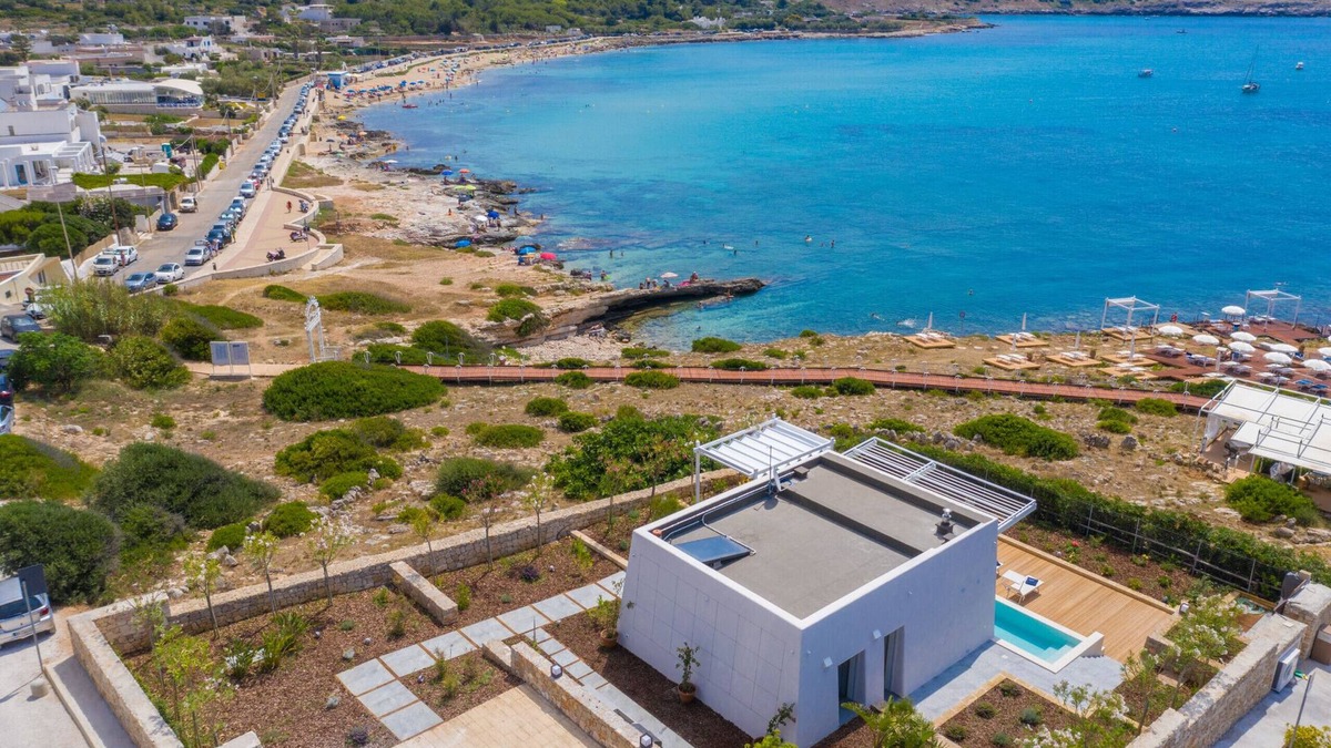 Marina San Gregorio Villa | Exquisite 5-star cottage with sea access, private pool, jacuzzi and spa