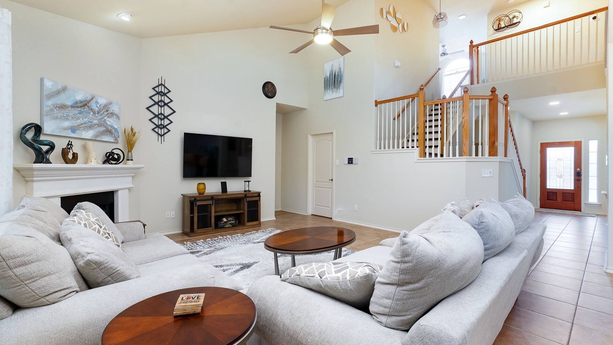 San Antonio House | Exquisite Luxury Home near Sea World, Lackland AFB, San Antonio