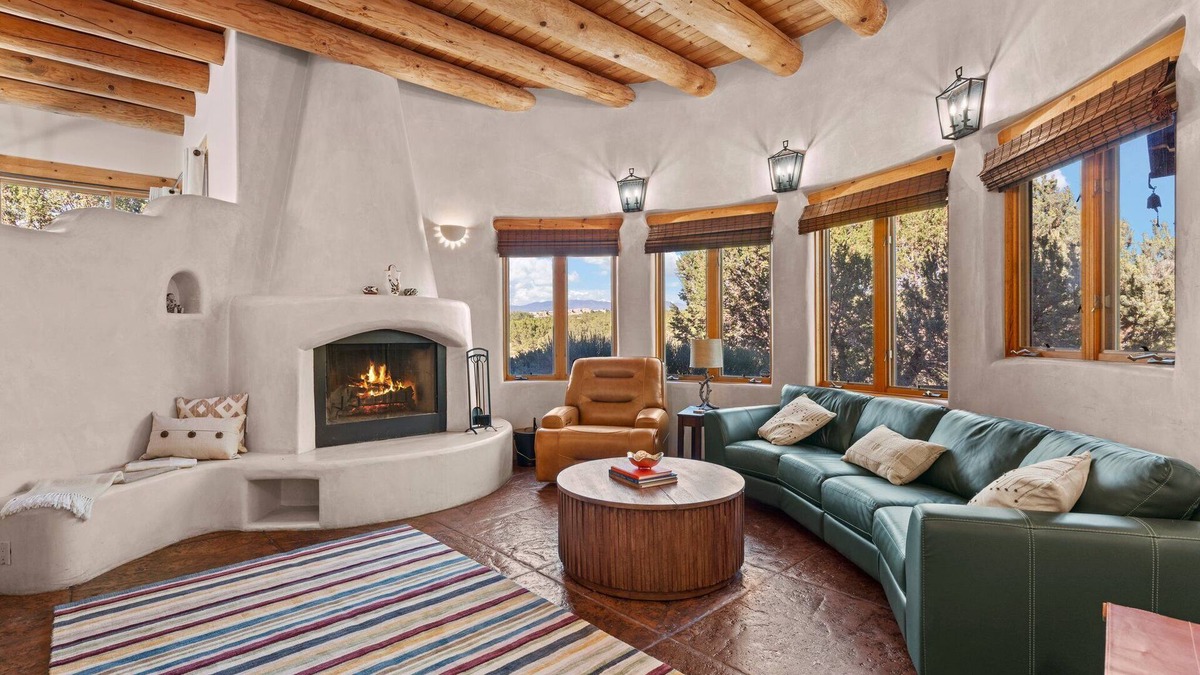 Santa Fe House | Exquisite Mountain Retreat on 1.75 Acres | Near Plaza & Skiing
