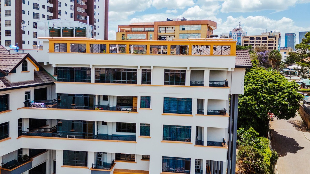 Ngara Apartment | Exquisite Nairobi Living: Masoor Homes by Edmor Suites