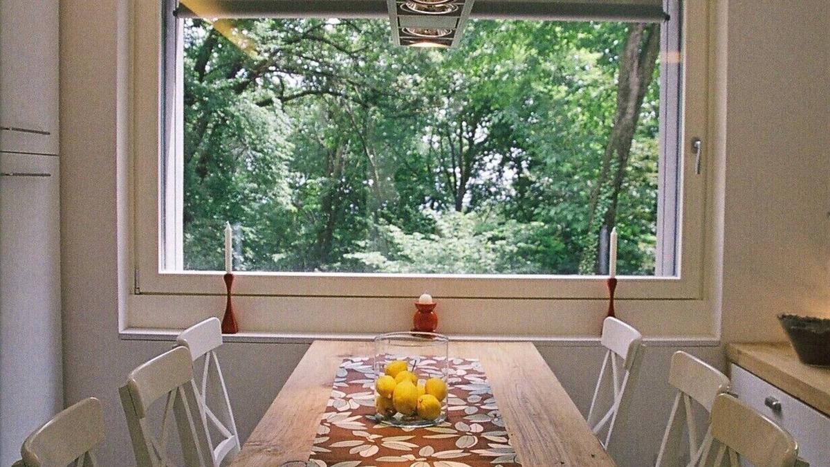 Brunate Apartment | Exquisite newly built accomodation in the heart of woods