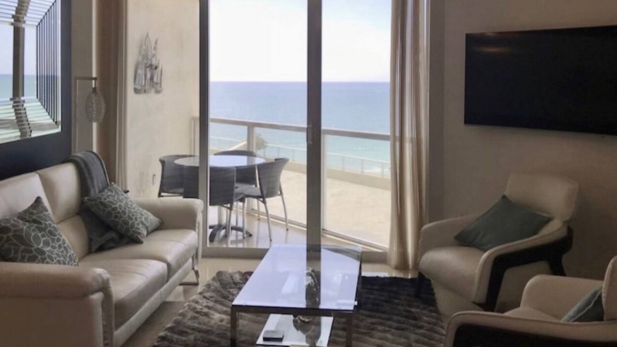 Sunny Isles Beach Condo | Exquisite ocean front condo in Sunny Isles Beach -LICENSE # STR-00152