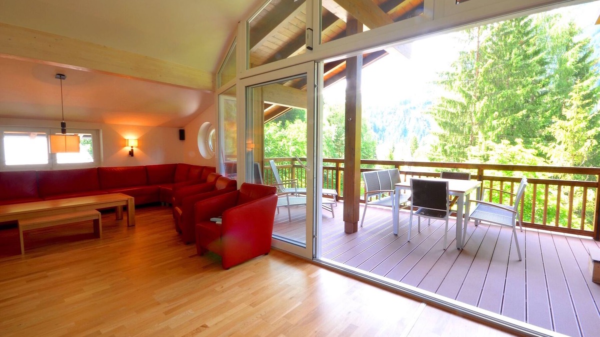 Bad Gastein Apartment | Exquisite penthouse with large balcony in superb location; whirlpool in winter