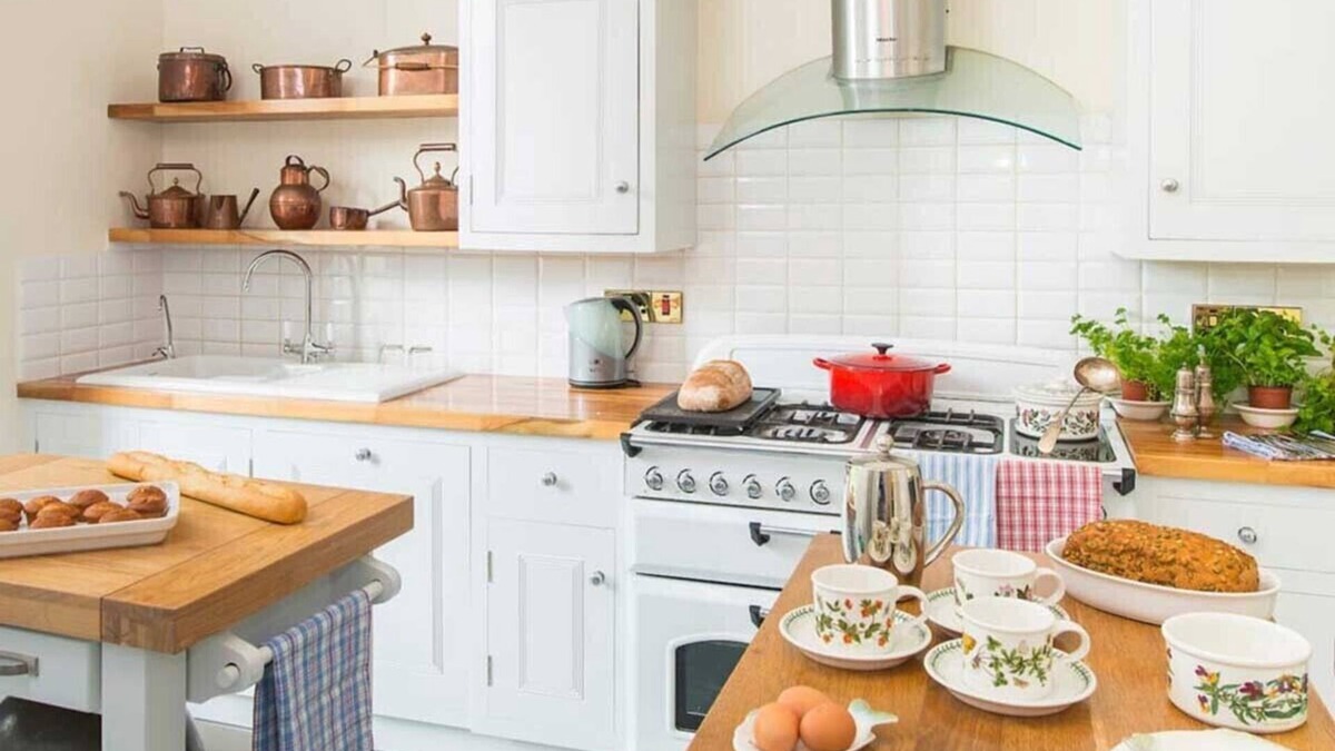 Westport Villa | Exquisite Period House, stunnning Clew Bay views, Wild Atlantic Way, sleeps 10